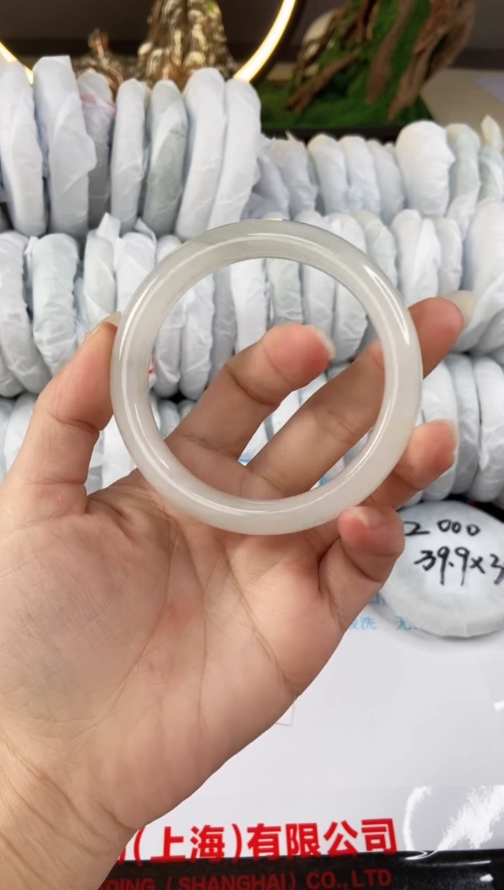 【闪购商品】石英质玉手镯未镶嵌01-60