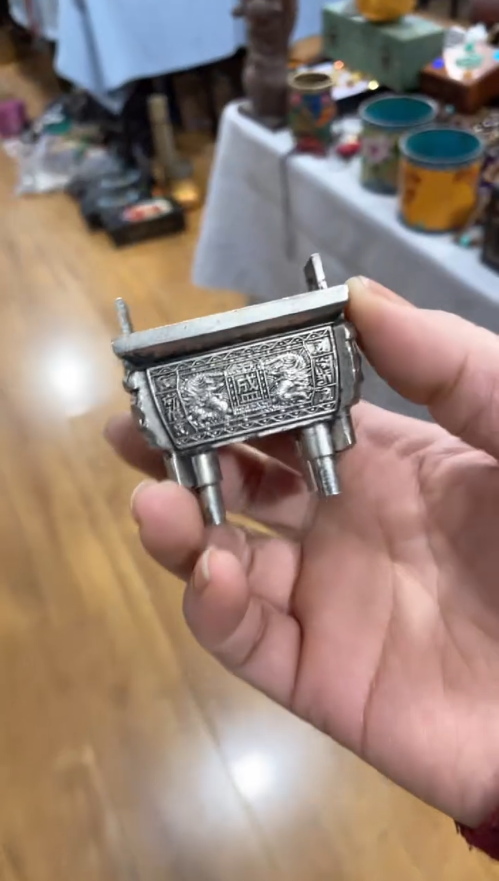 【闪购商品】摆件宫廷影视老旧工艺摆件