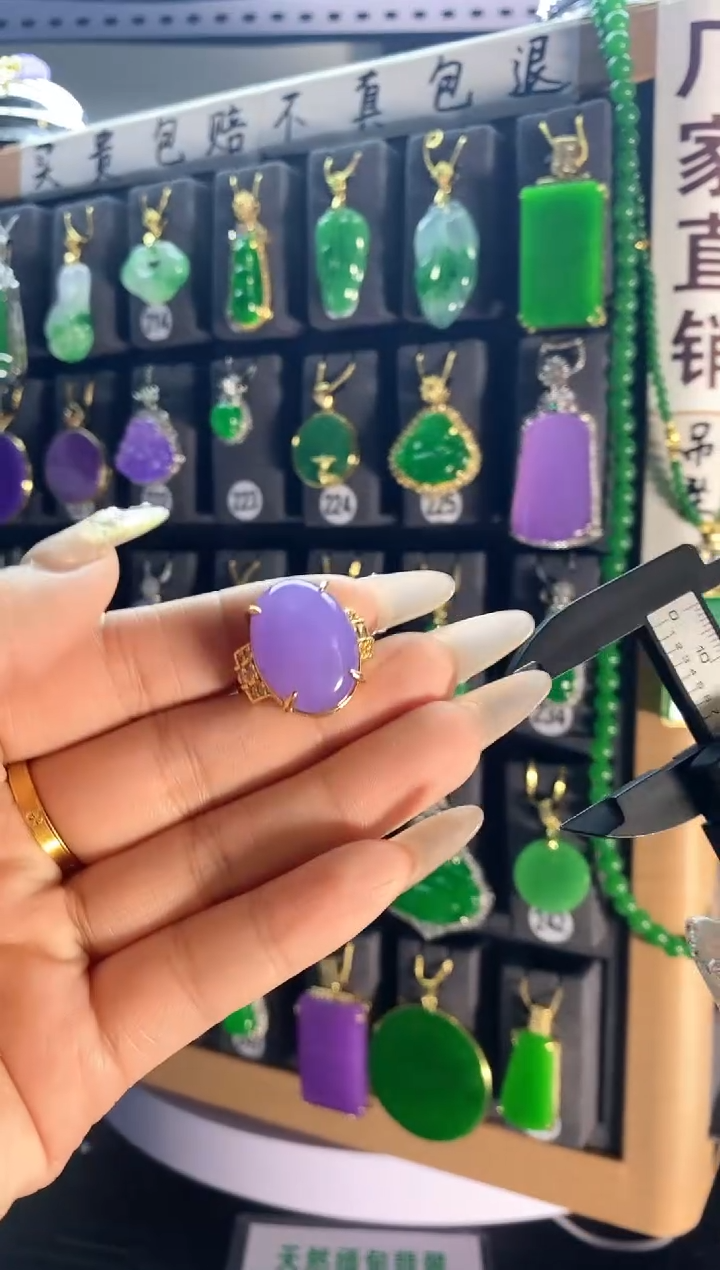 【闪购商品】翡翠耳饰银S925镶嵌看....