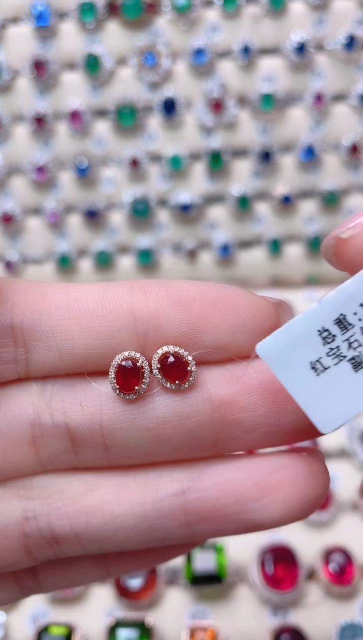 【闪购商品】红宝石18K金耳饰18K金镶嵌1
