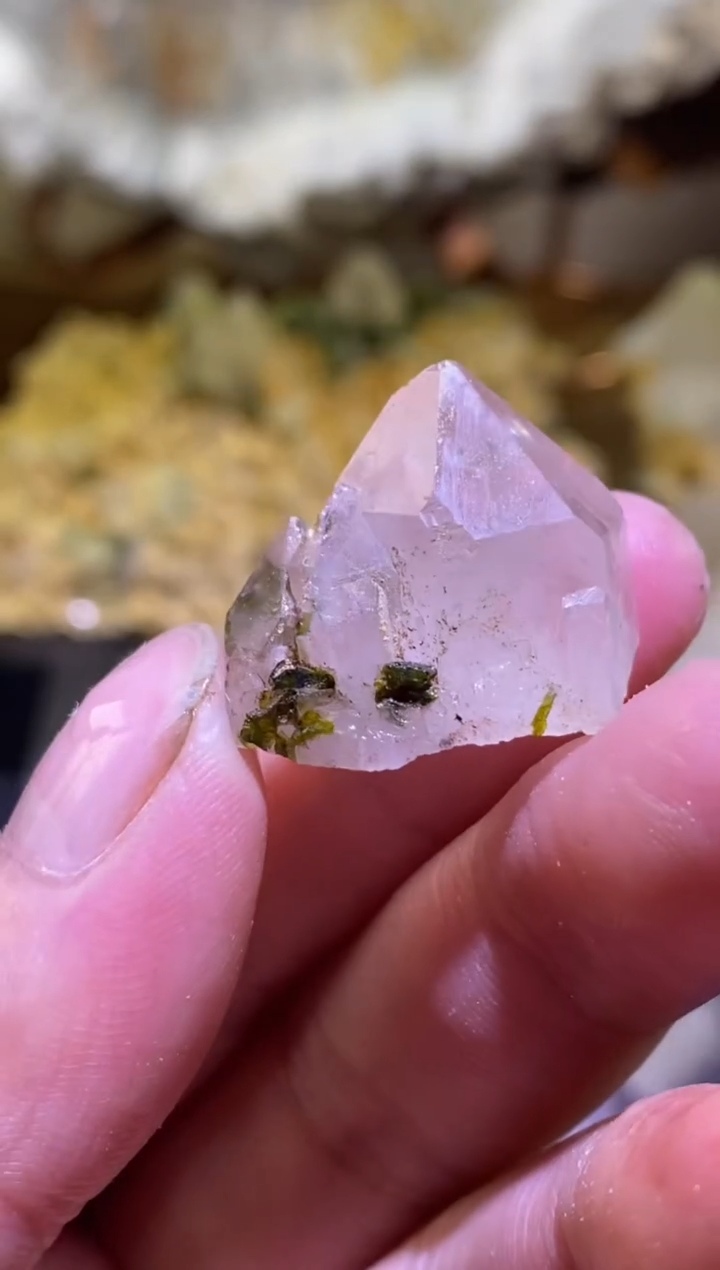 未镶嵌珠宝半成品水晶32号四川美姑花园水晶