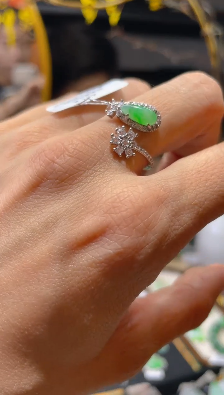 【闪购商品】翡翠颈饰未镶嵌假一赔三