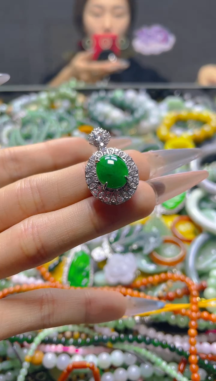 颈饰未镶嵌翡翠/F/翡翠A货，一件也是批发价