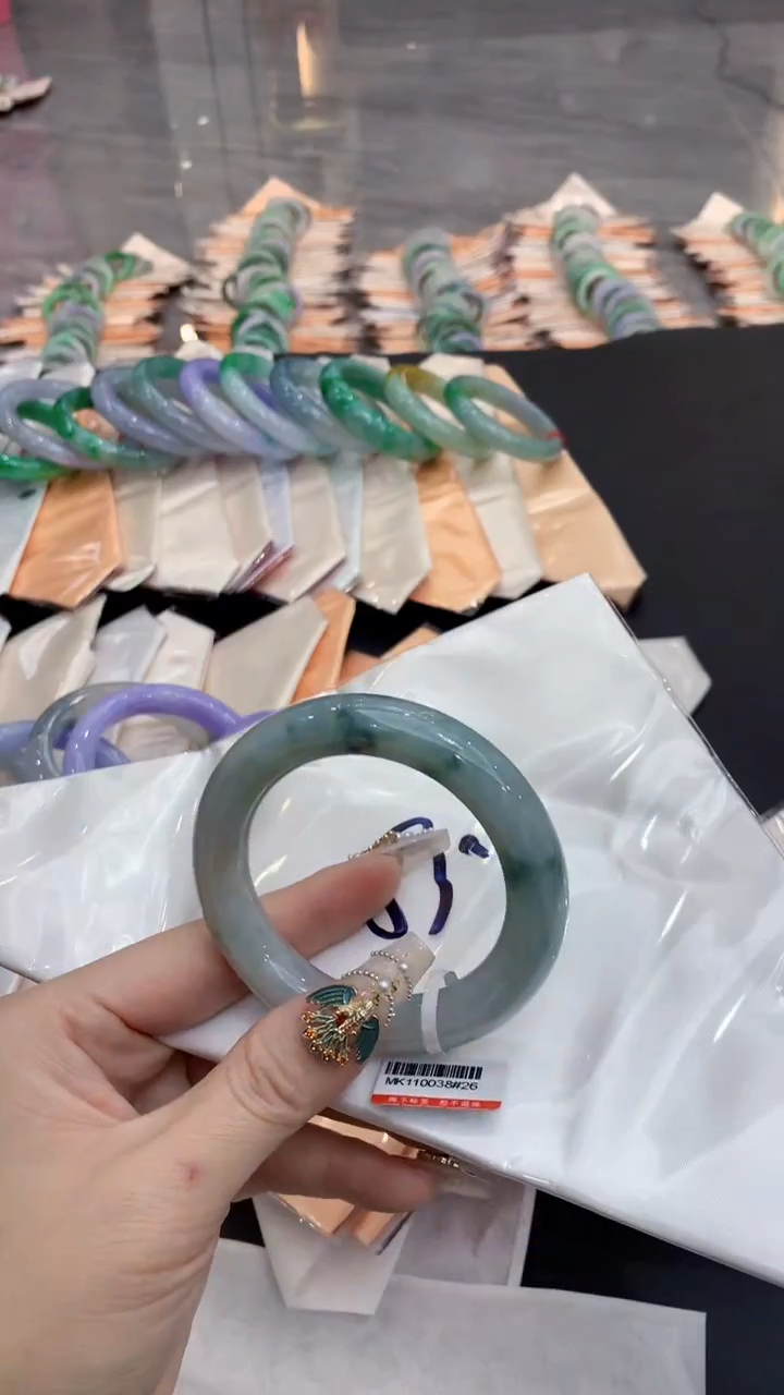 【闪购商品】翡翠手镯未镶嵌0934633915
