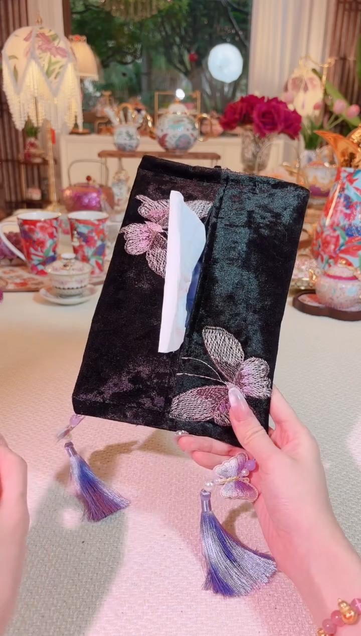 瓷黑底  蝴蝶  纸巾盒