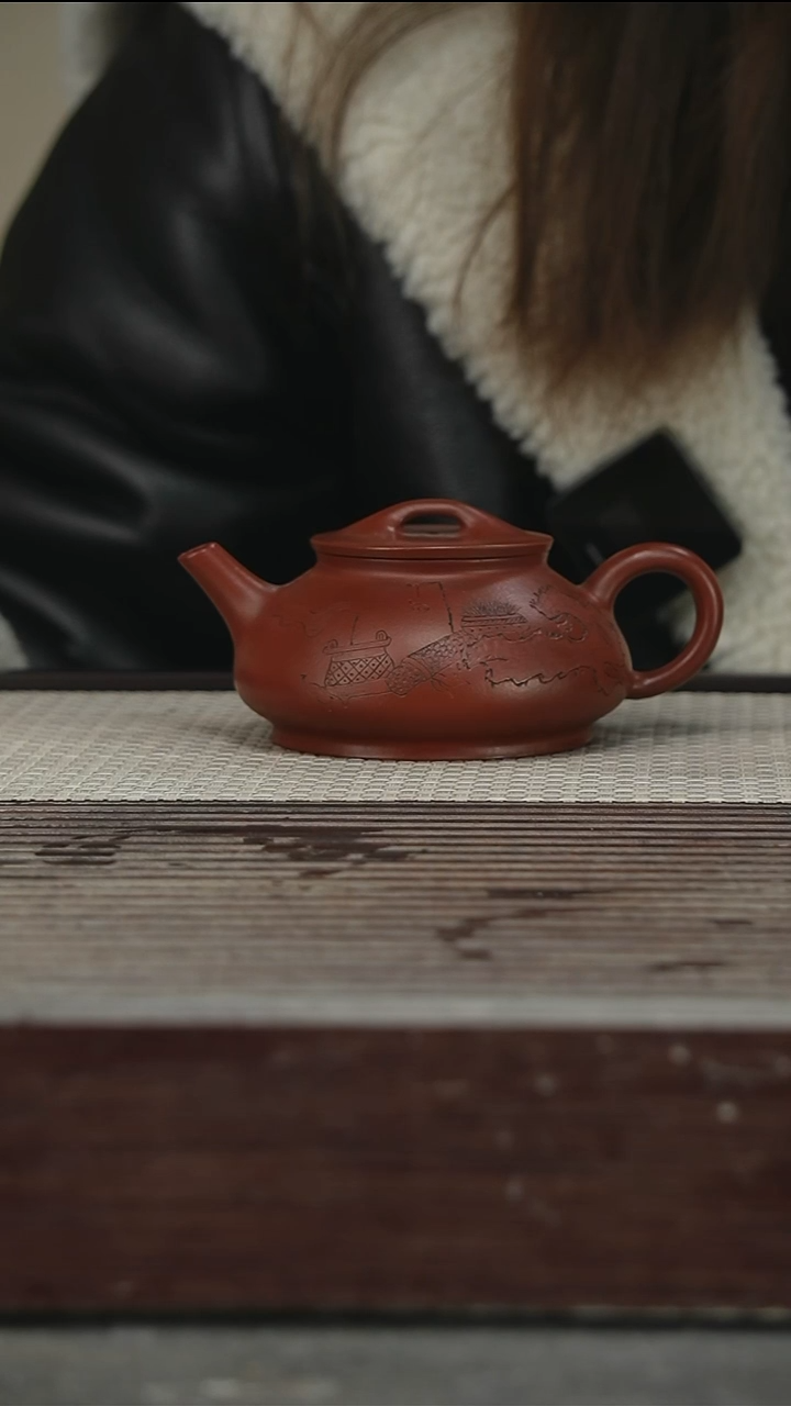 茶壶紫砂31号260CC