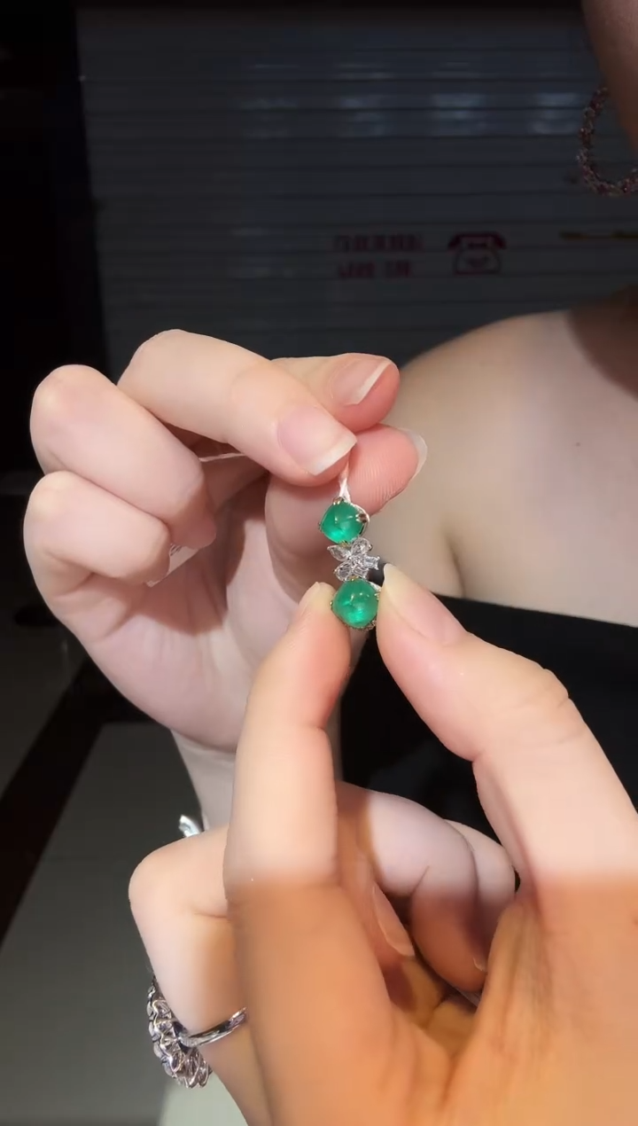 铂Pt950镶嵌吊坠（不含链）祖母绿2.5ct