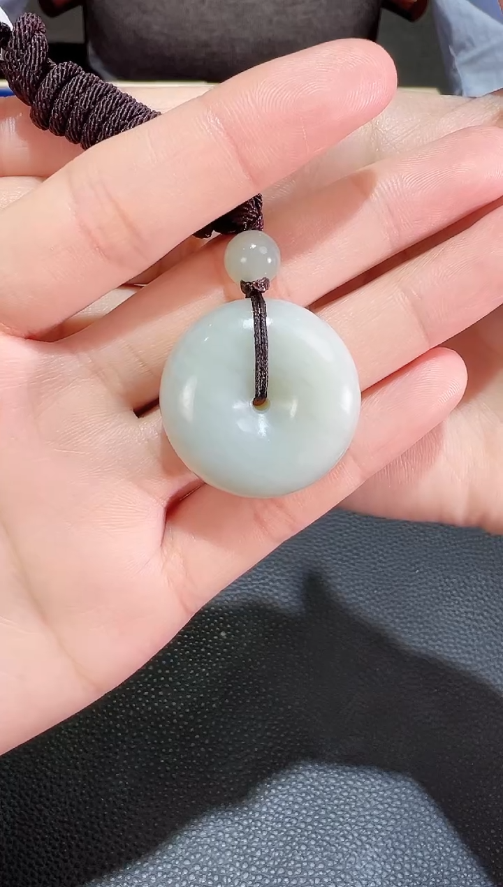 【闪购商品】和田玉吊坠(赠链)未镶嵌且末料青白玉平安扣卡28