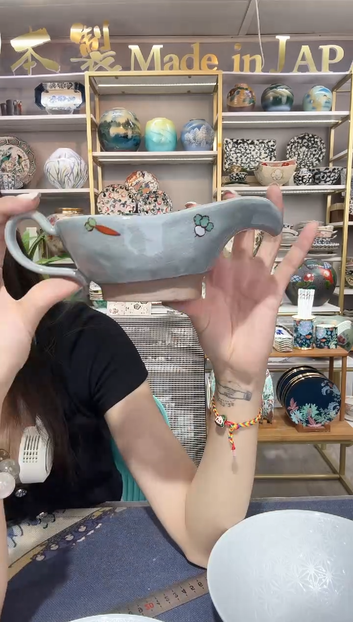 陶瓷有田烧手绘野菜料汁手柄钵碗一只