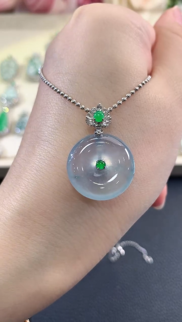 吊坠(不含链)18K金镶嵌翡翠b155    