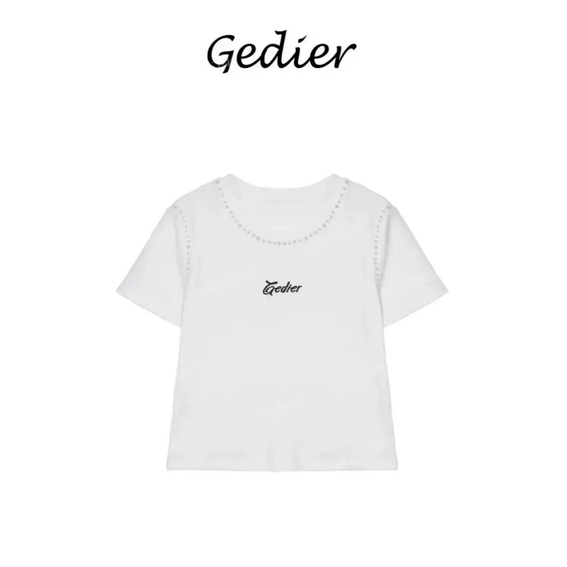 C42-3两色“珍珠装饰”字母短袖