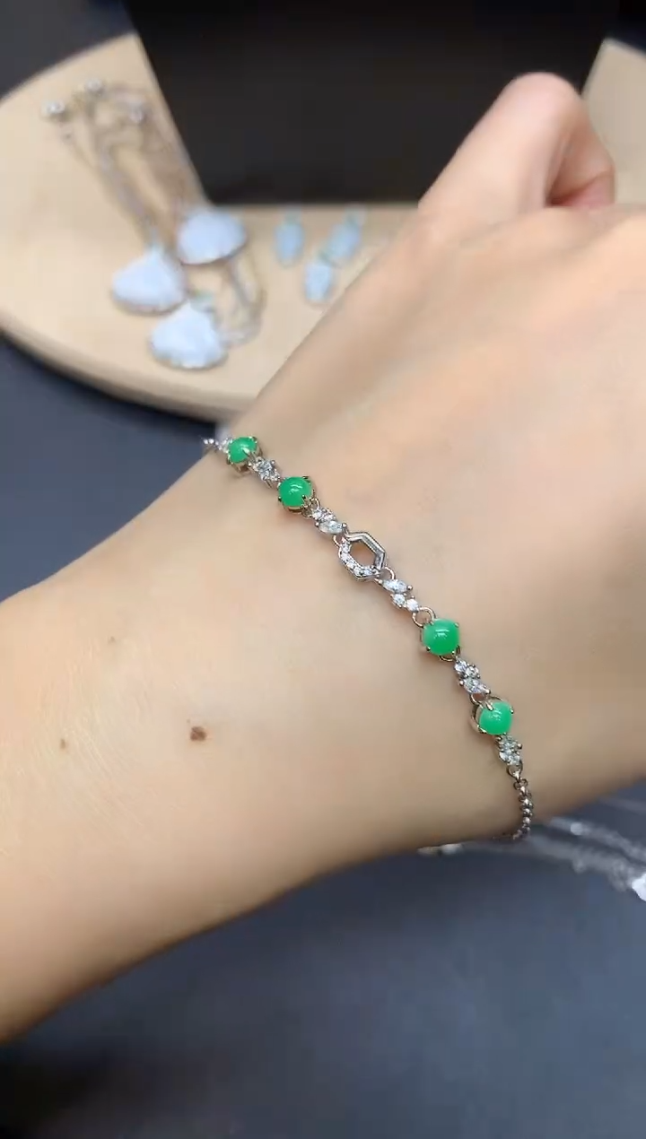 【闪购商品】翡翠手链银S925镶嵌蛋面【无服务费】