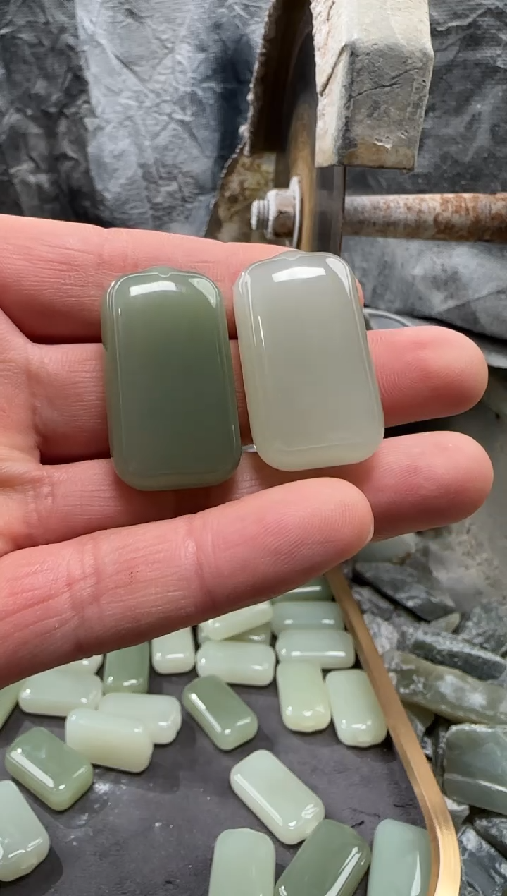 和田玉未镶嵌颈饰吊坠多样性拍一发一件