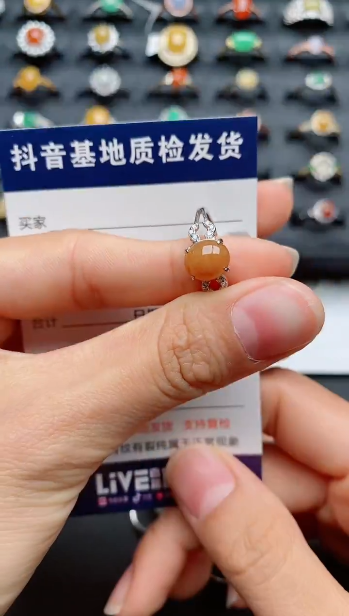 【闪购商品】翡翠戒指银S925镶嵌............