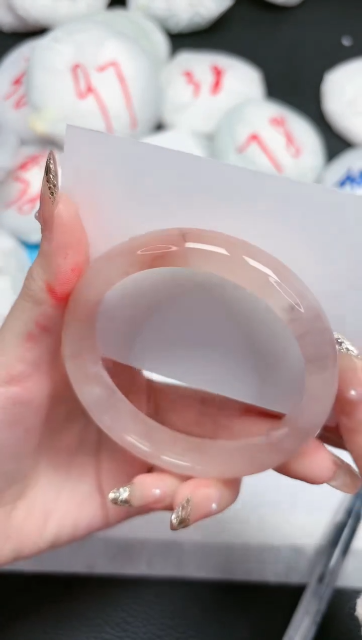 【闪购商品】石英质玉手镯未镶嵌231-59.1