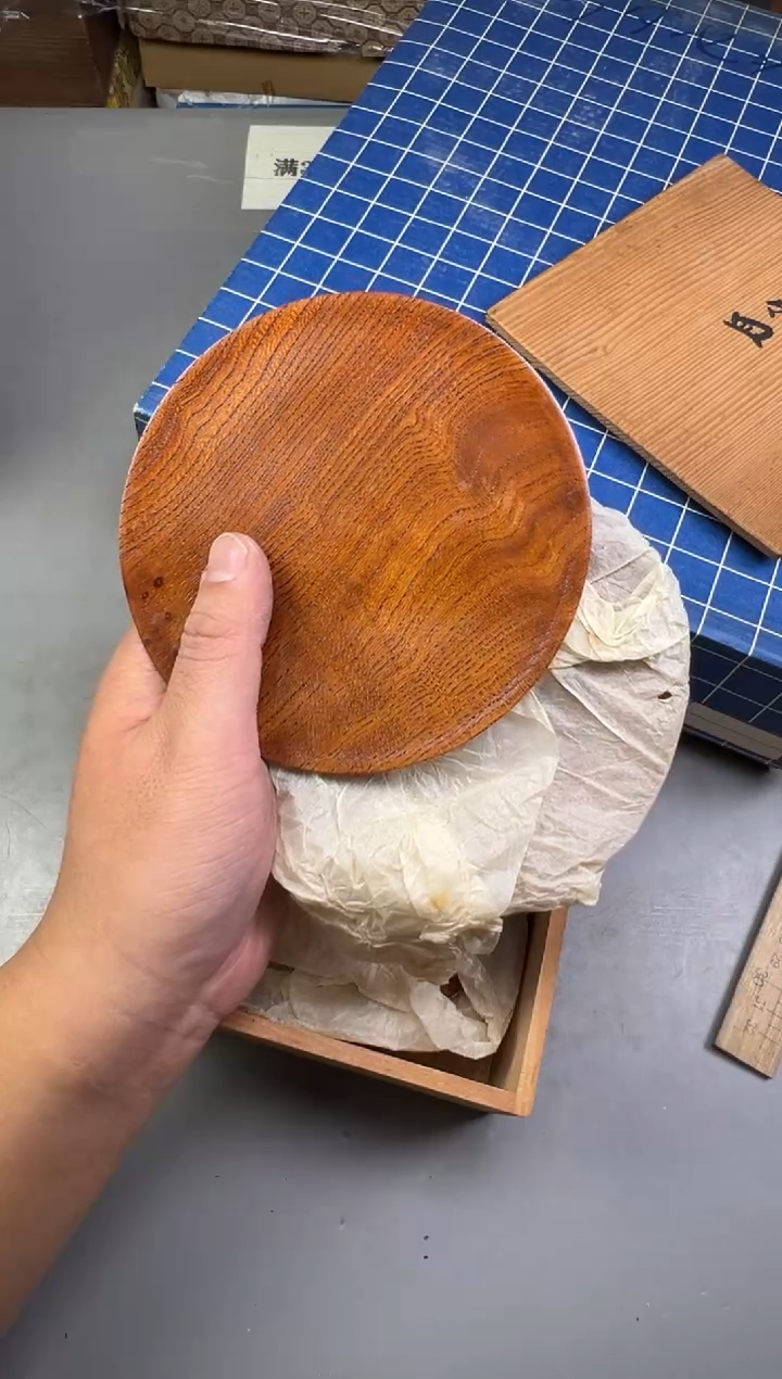 瓷片M**g2件622号满30米包邮，碰瓷社感谢您的支持~