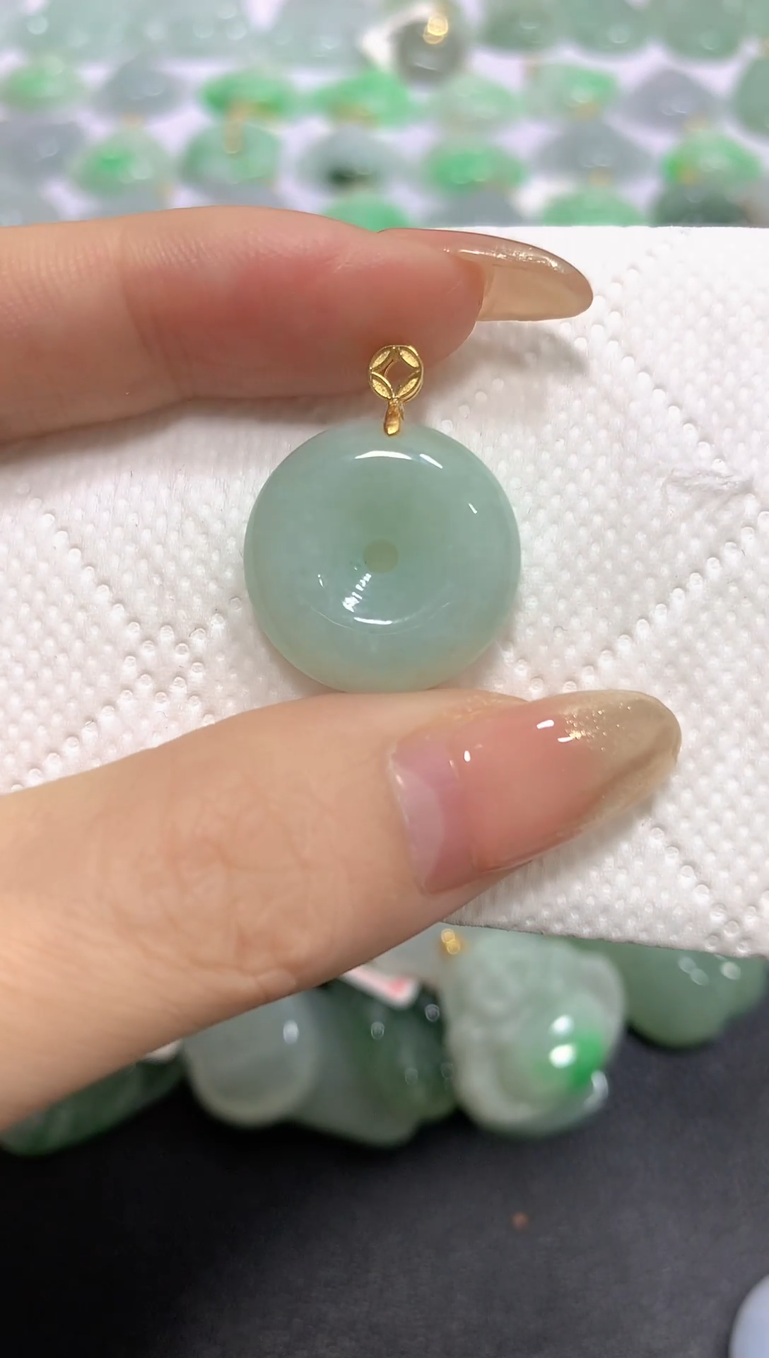 颈饰未镶嵌翡翠A货