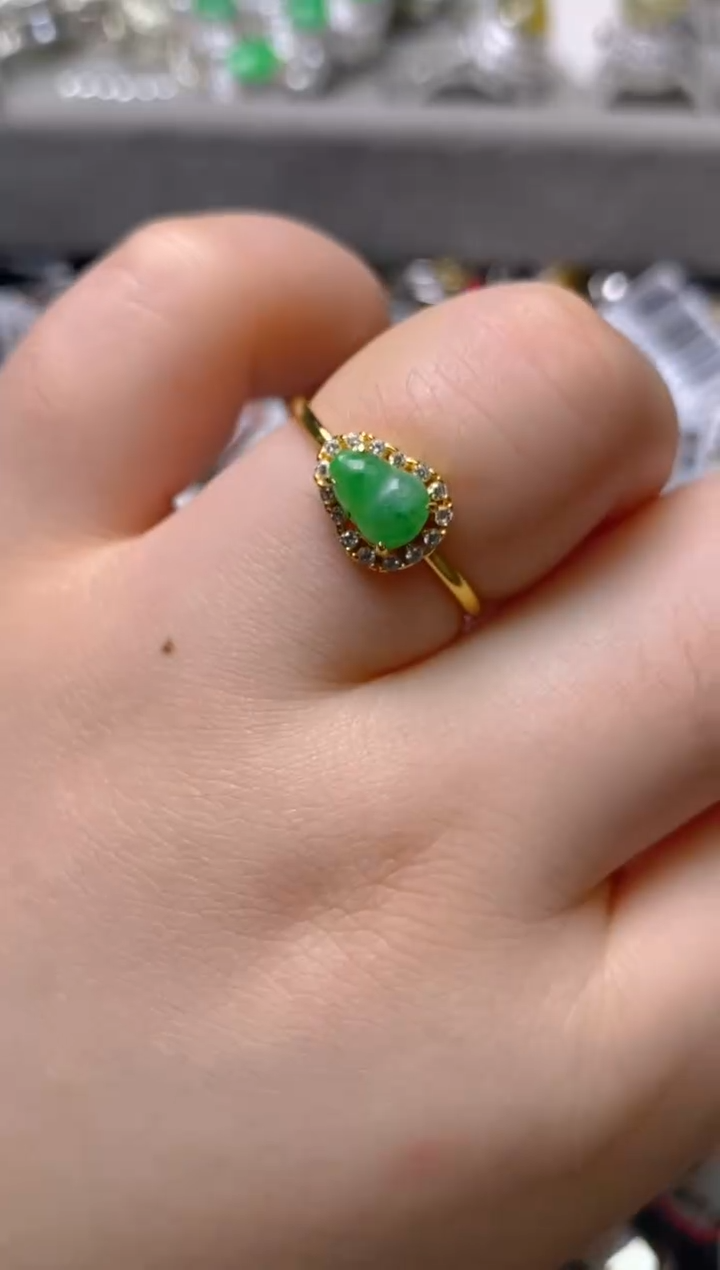 银S925镶嵌戒指翡翠百内无证书