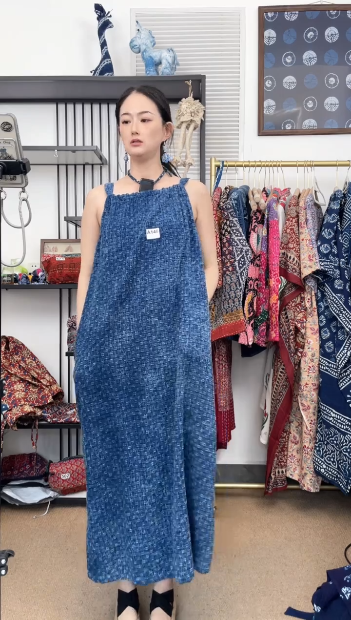 【闪购商品】146          泰棉吊带裙