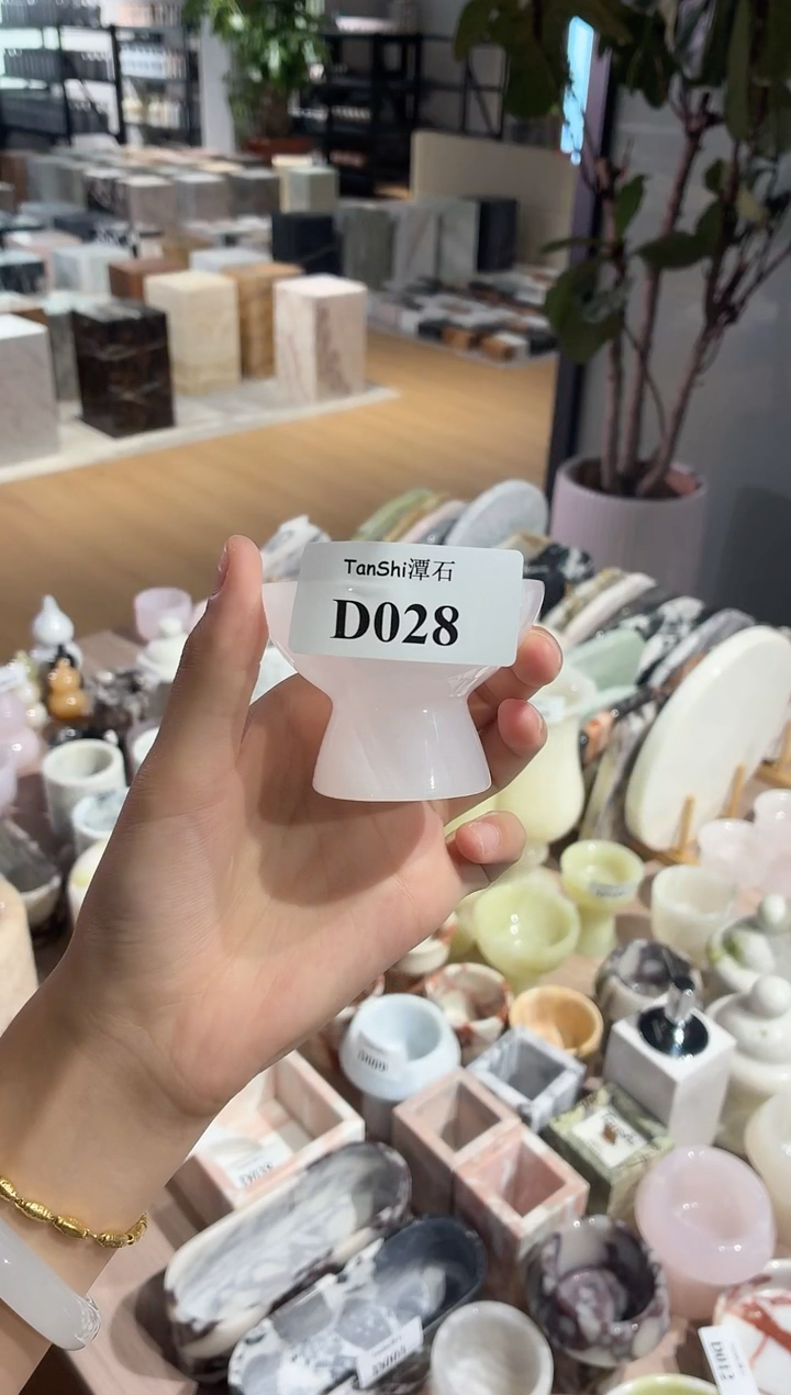 石材d028粉玉烛台