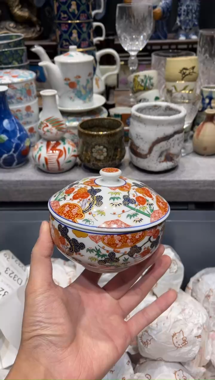 瓷片锦松梅茶叶罐