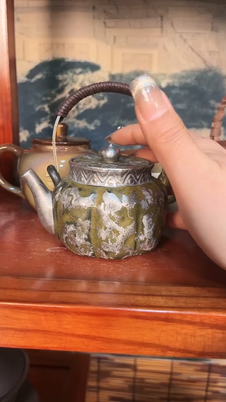 【闪购商品】Z16鎏银天青南瓜提梁壶