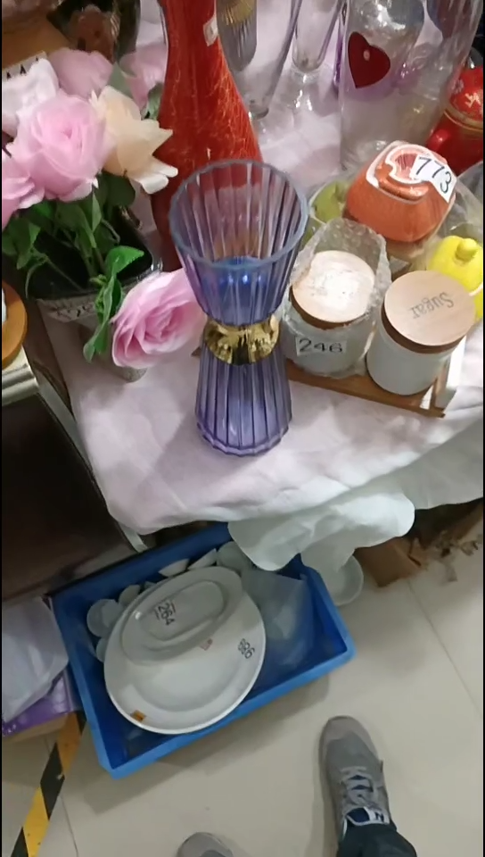 【闪购商品】瓷紫色花瓶