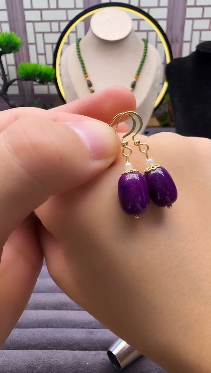 14K金镶嵌苏纪石（舒俱来）耳饰E41       