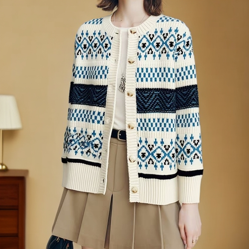 GXO 25冬新品 费尔岛风山羊绒圆领针织开衫女WT0146