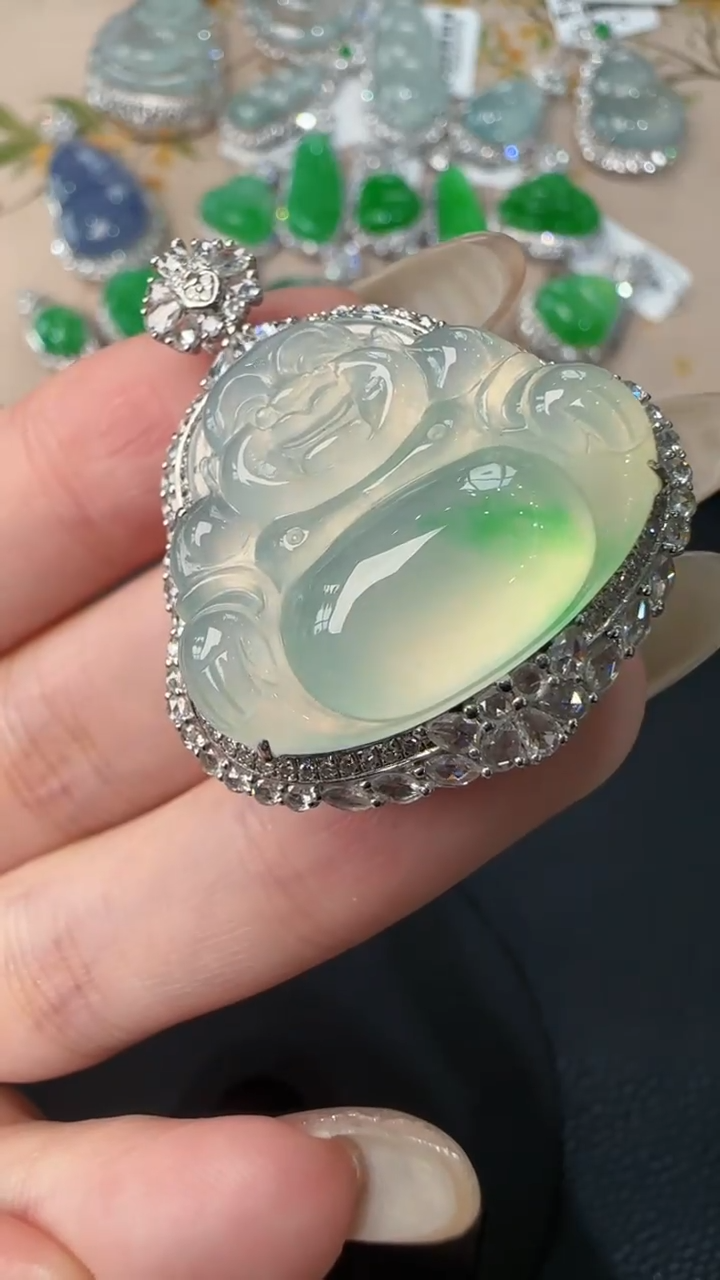 【闪购商品】翡翠吊坠(不含链)18K金镶嵌56