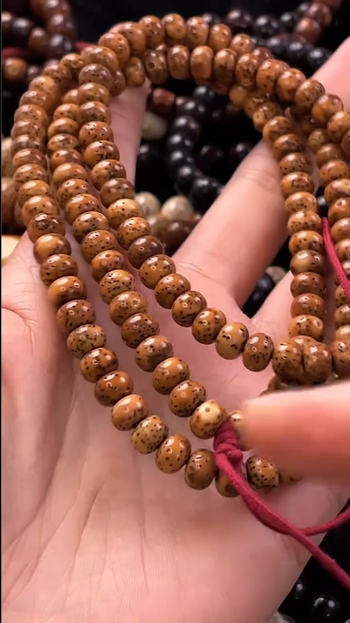 吊坠星月菩提精工级浅珀苹果珠7*5长串