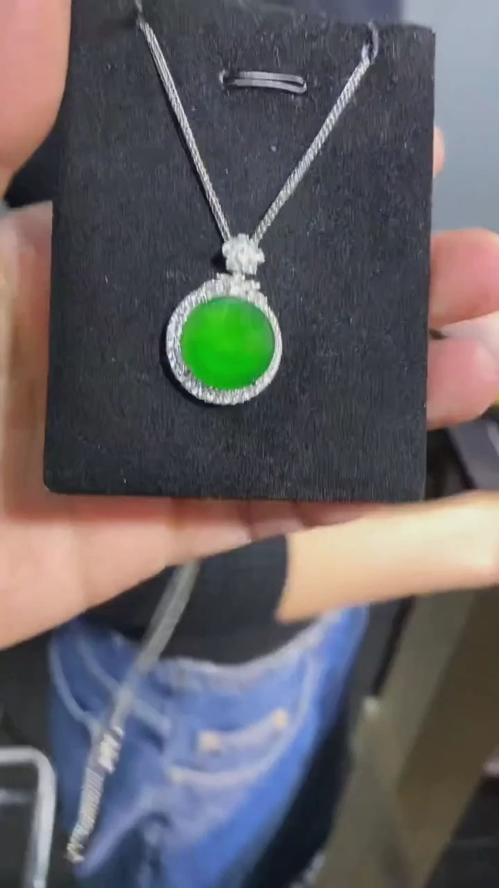 【闪购商品】翡翠颈饰9K金镶嵌多样性发货 不含链