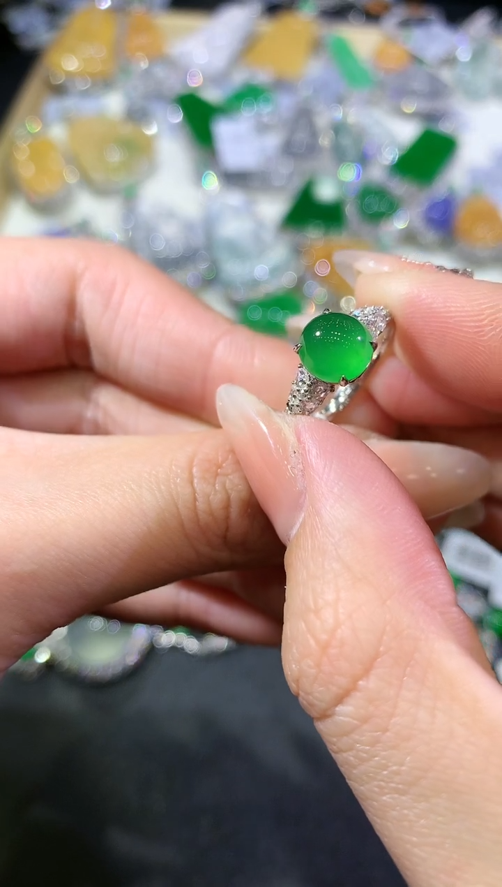 【闪购商品】翡翠戒指18K金镶嵌79-戒指