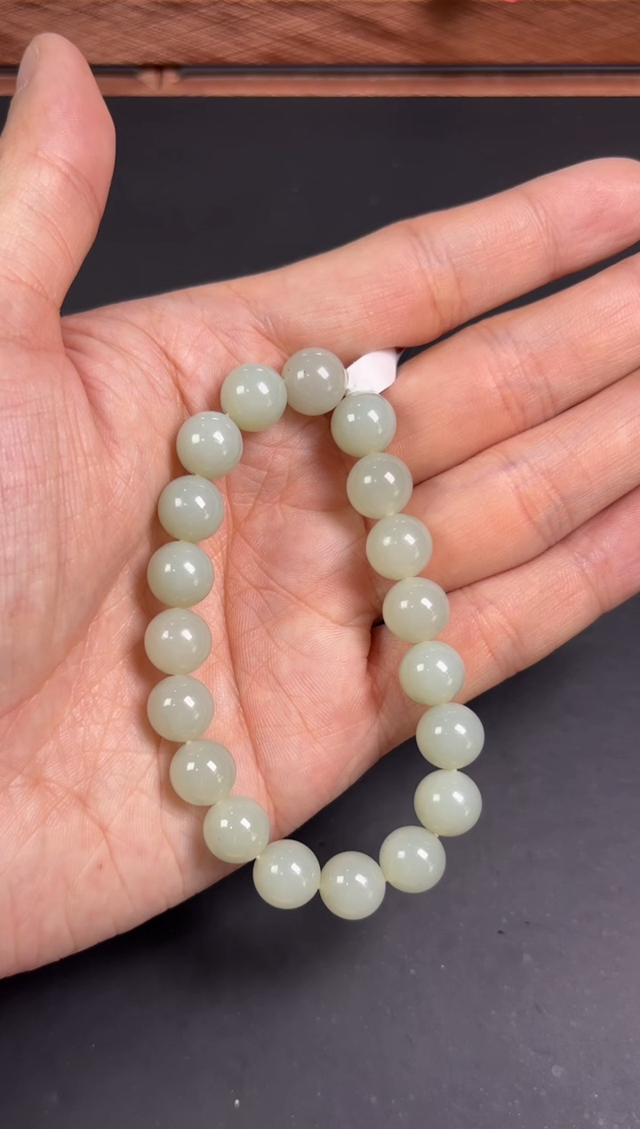 【闪购商品】和田玉手串未镶嵌且末微色差近矿卡10