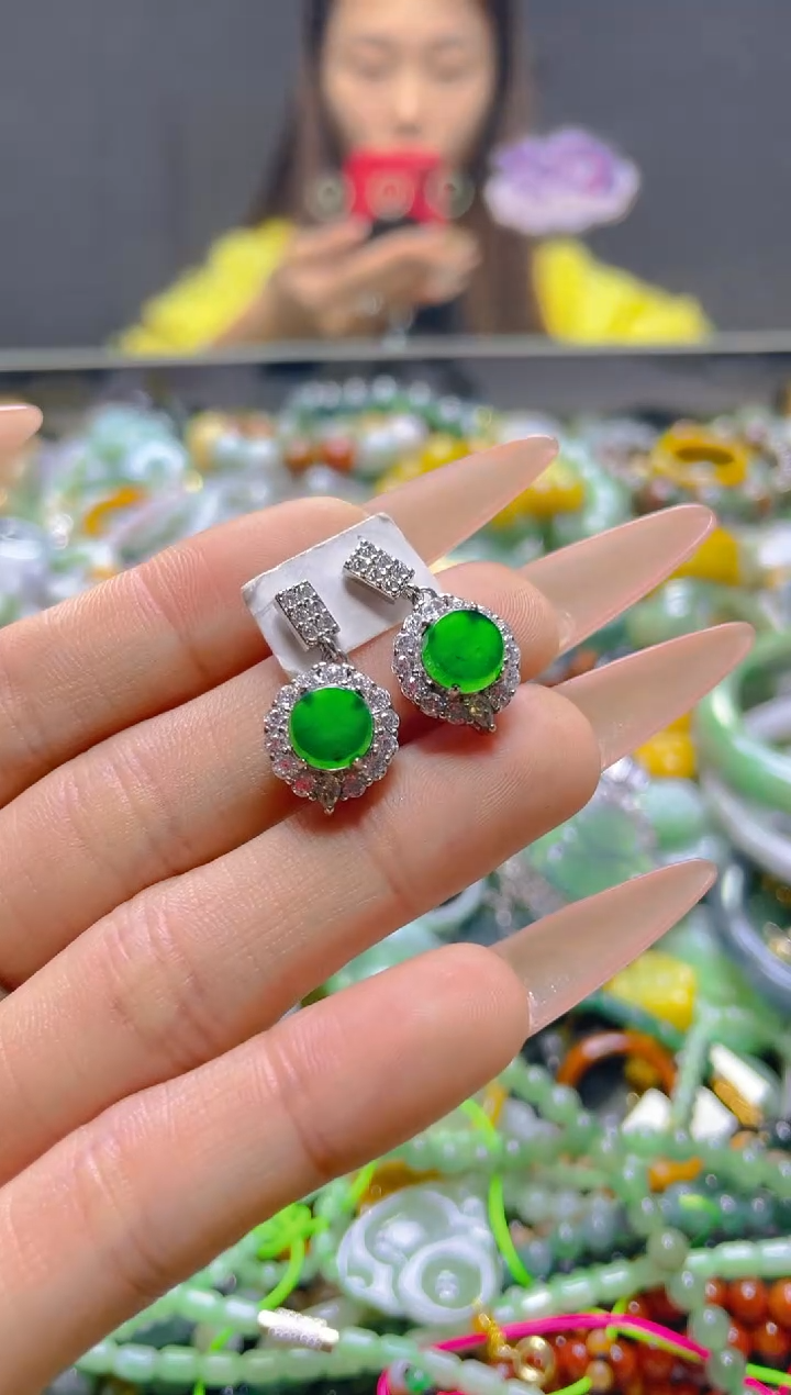 颈饰未镶嵌翡翠/E/翡翠A货，一件也是批发价