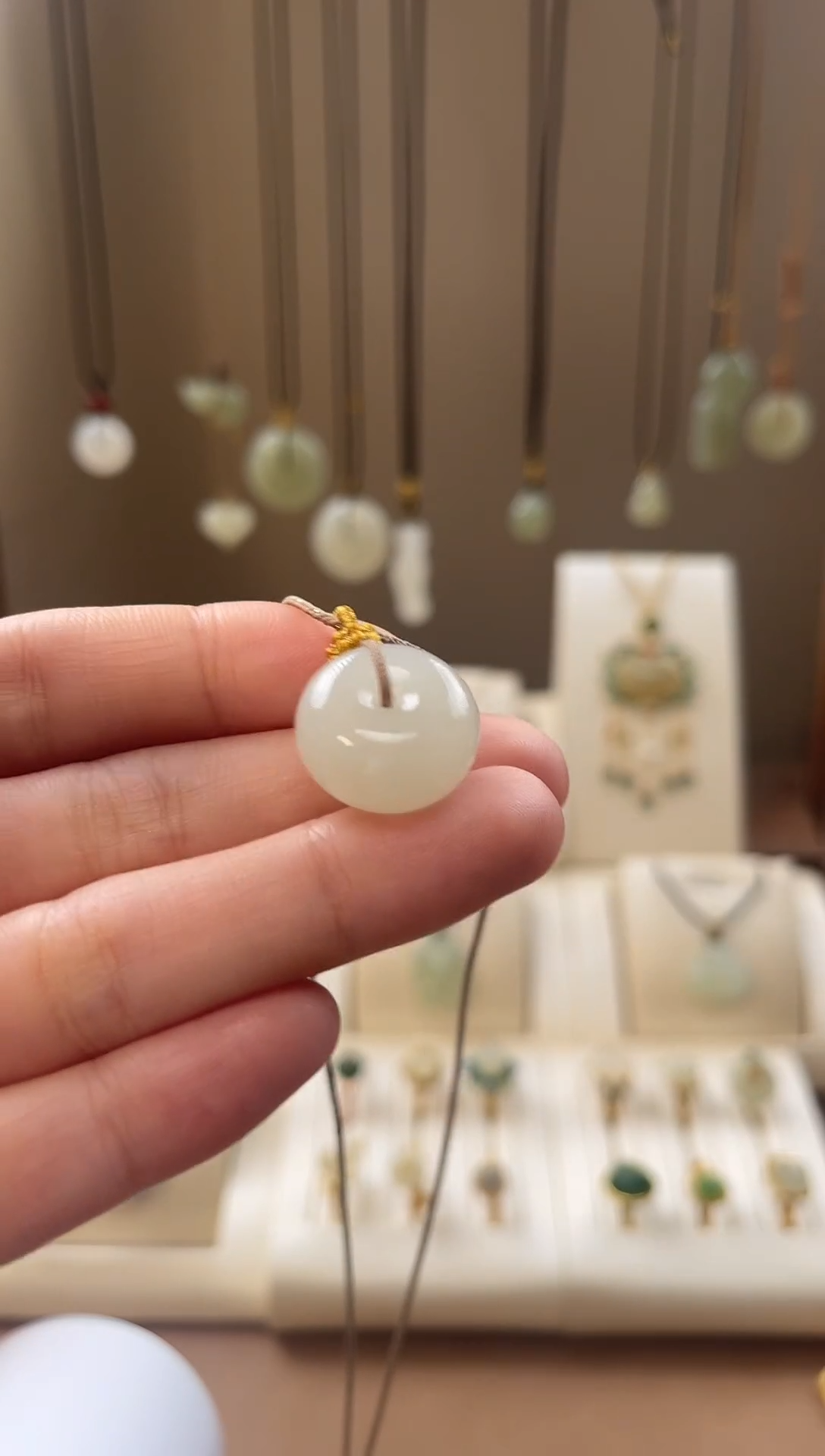 颈饰未镶嵌和田玉和田玉吊坠