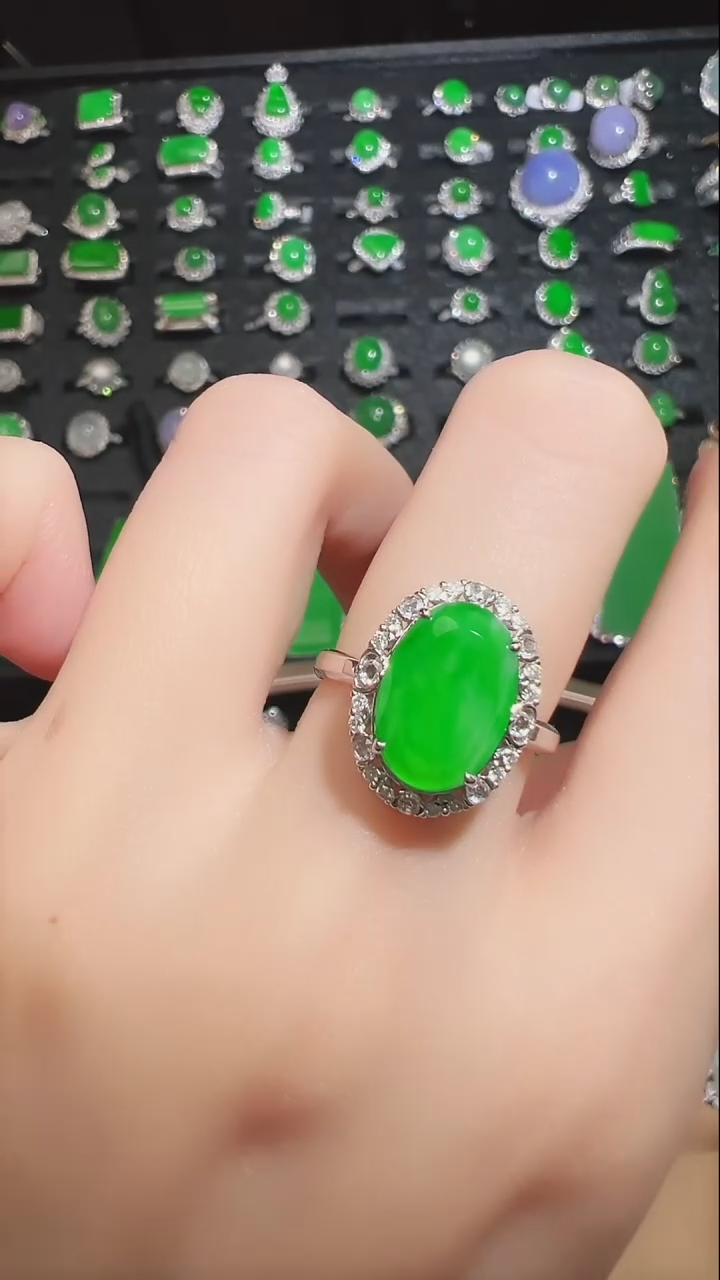 翡翠18K金镶嵌吊坠(不含链)吊坠