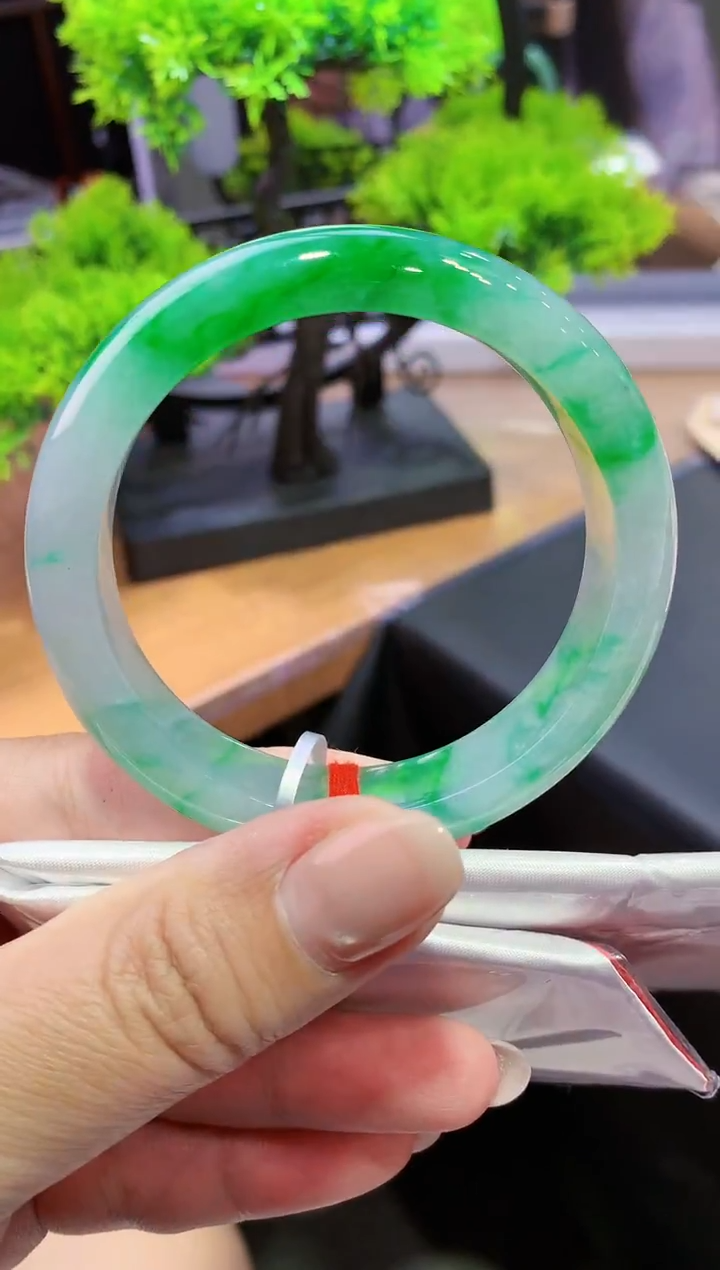 未镶嵌手镯翡翠-k27  天然缅甸A货翡翠55正圈总价18万定金2万