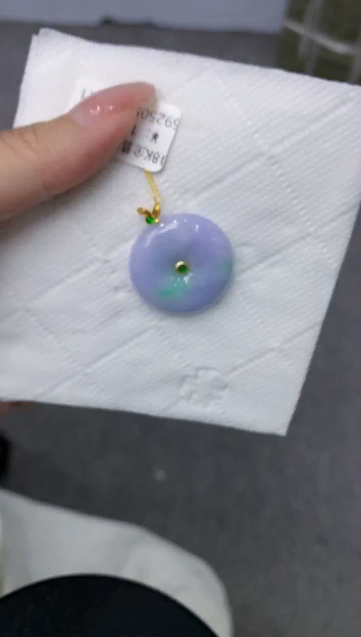翡翠18K金镶嵌颈饰111111111