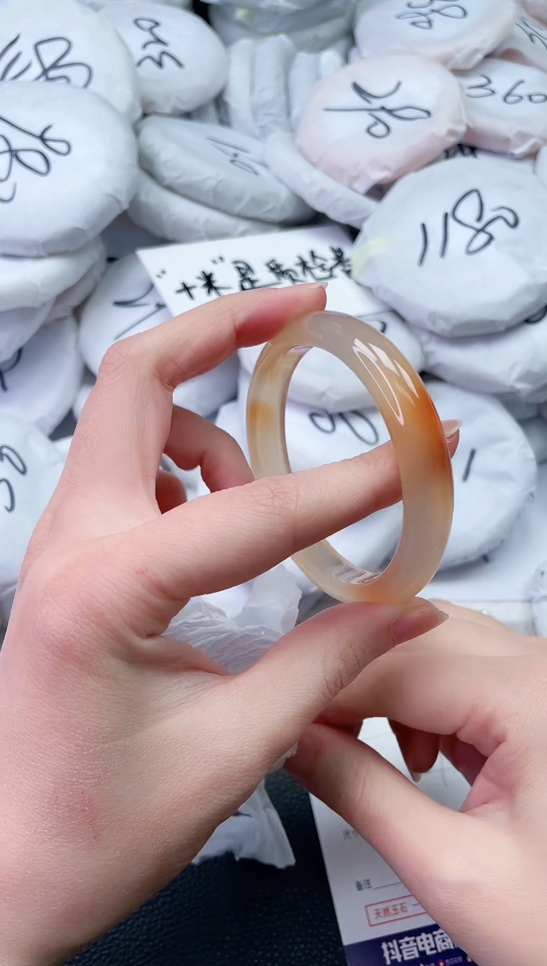 【闪购商品】石英质玉手镯未镶嵌Y174