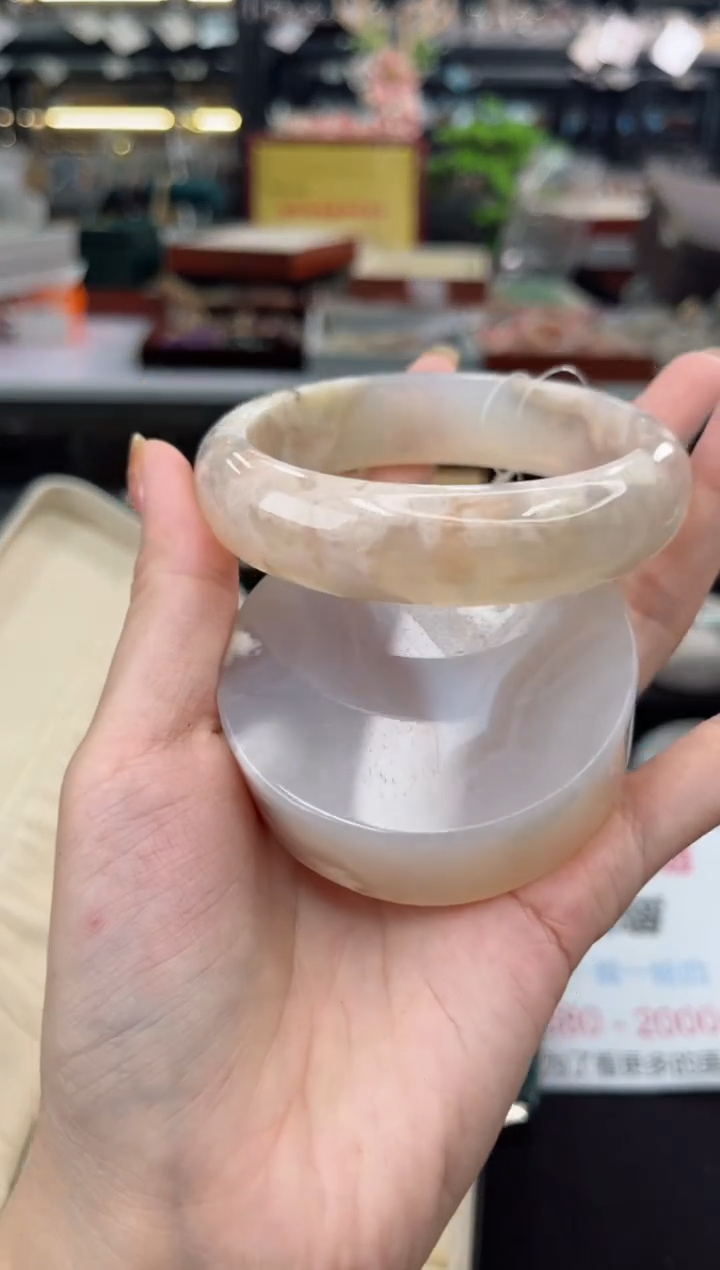 【闪购商品】石英质玉手镯未镶嵌62圈口（赠品镯心）3590369