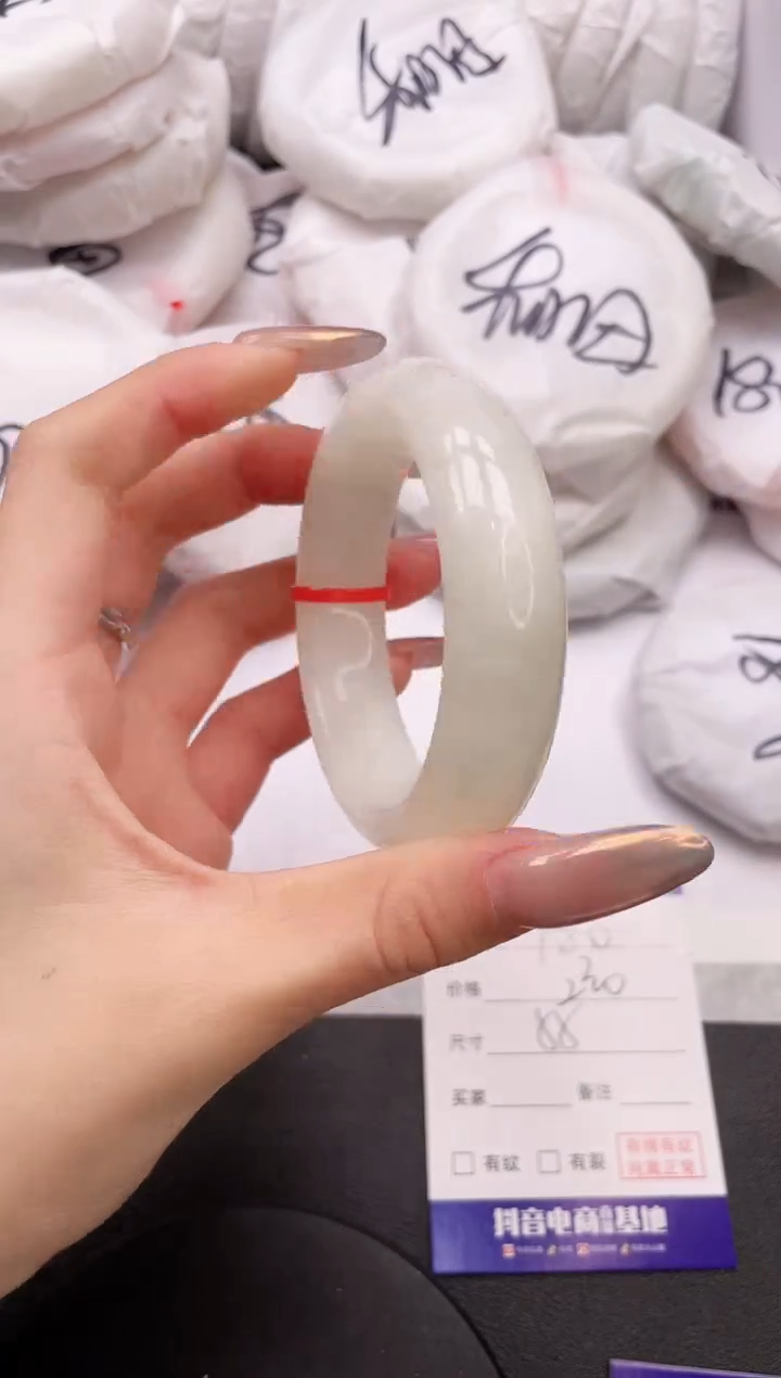 【闪购商品】和田玉手镯未镶嵌24L180-54