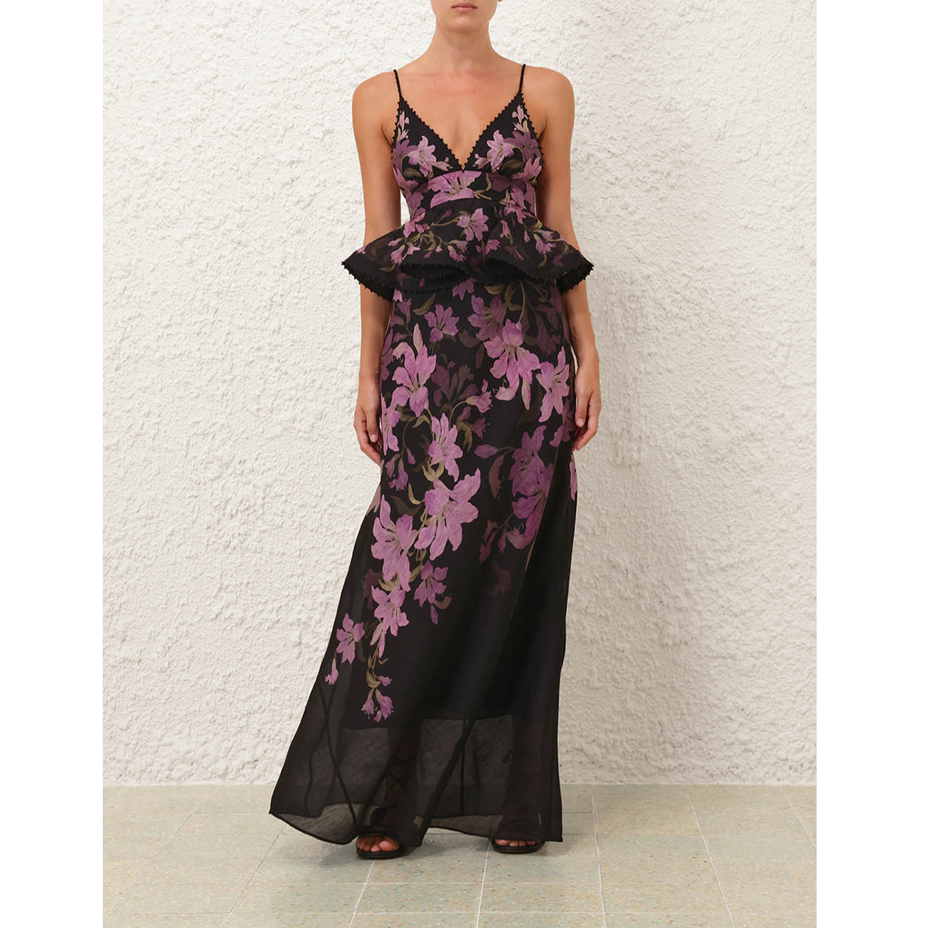 2025新款黑色百合图案腰部荷叶边装饰吊带连衣裙显瘦气质印花