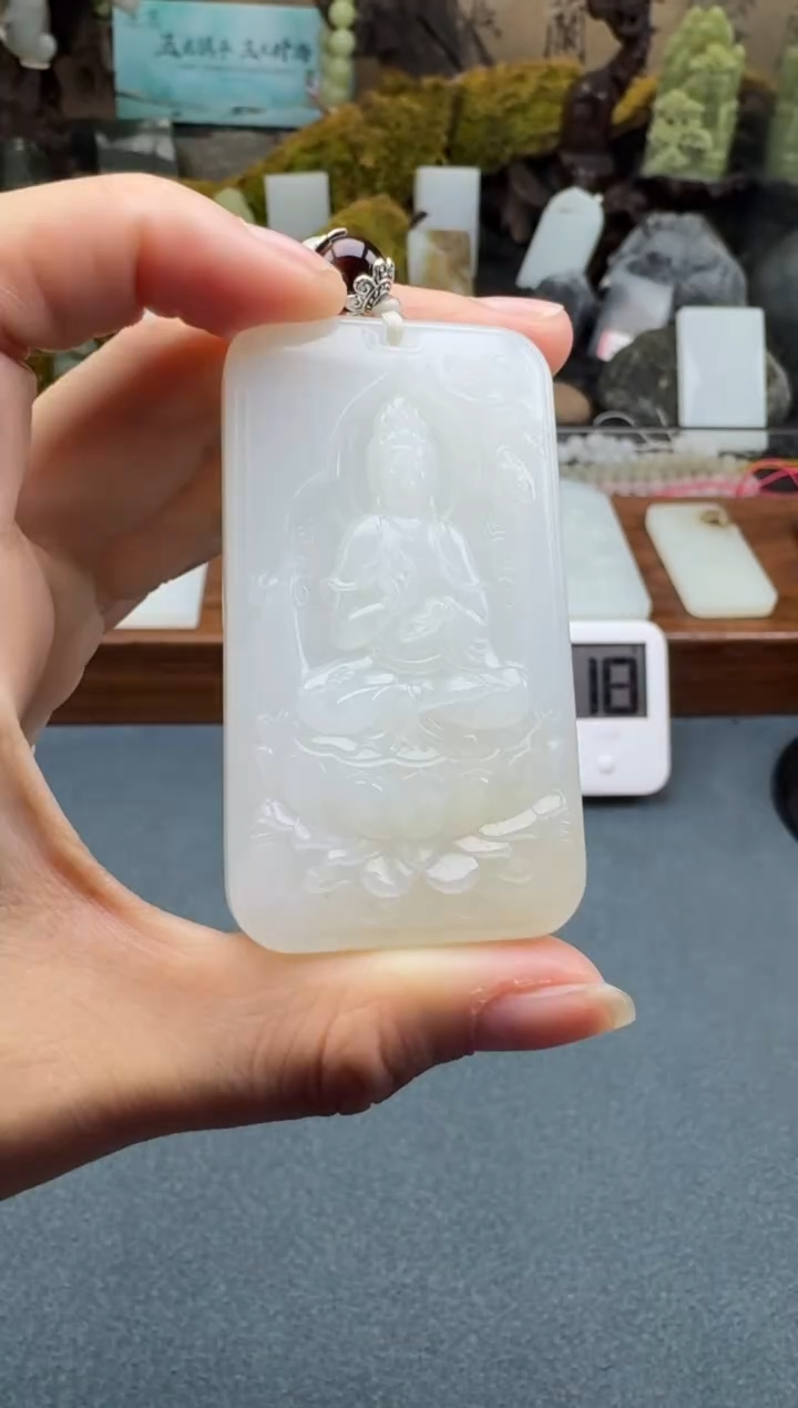 【闪购商品】和田玉颈饰未镶嵌开心