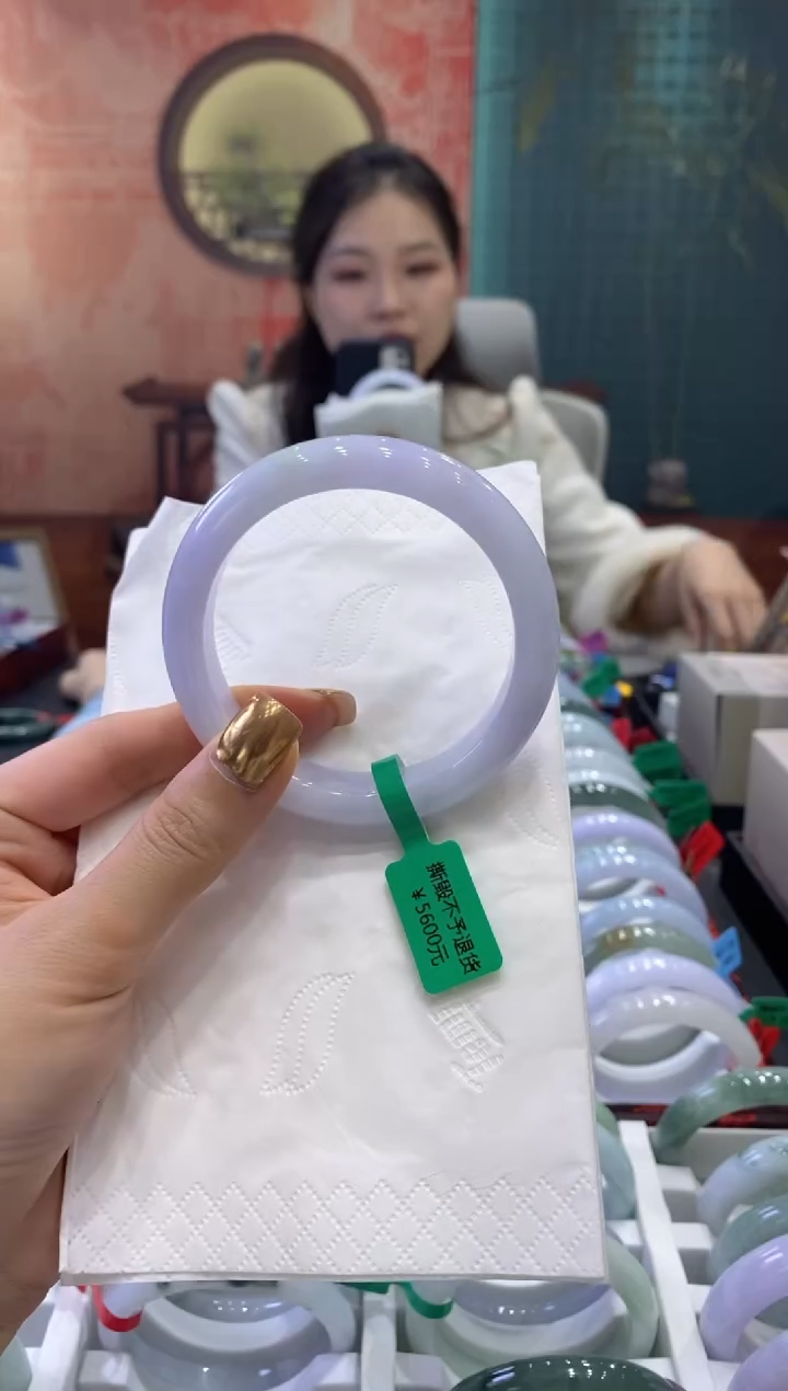 【闪购商品】翡翠手镯未镶嵌多人11721