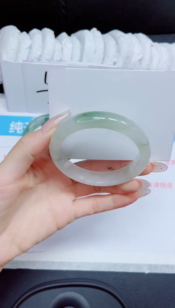 石英质玉手镯未镶嵌462
