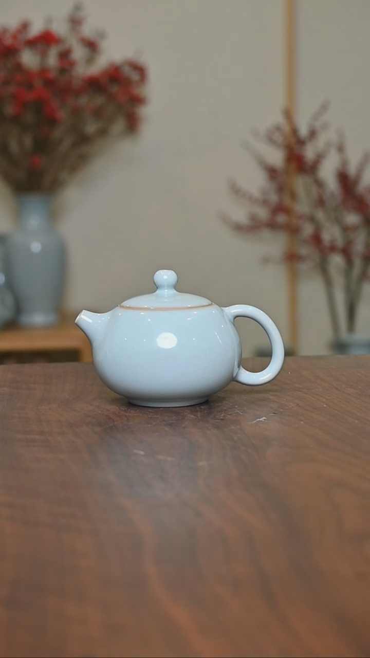 【闪购商品】其他手拉西施壶天青釉 朱晓辉款