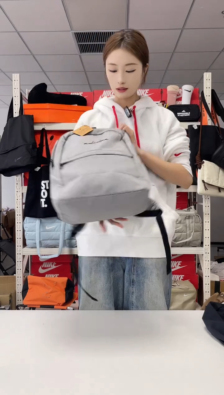 编码  尺码  直播过款正品双肩包