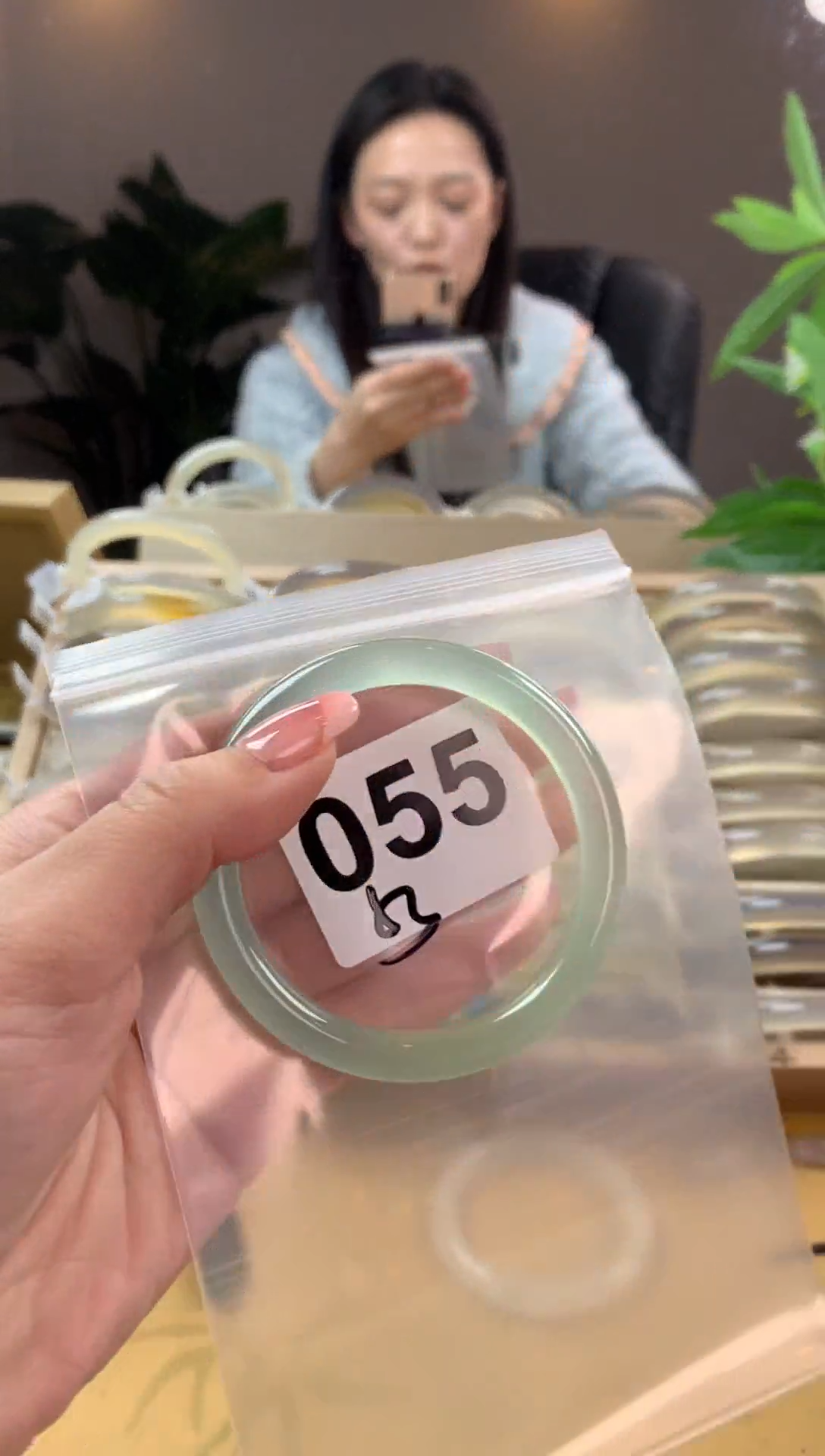【闪购商品】玛瑙/玉髓手镯未镶嵌055