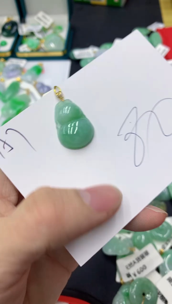 【闪购商品】翡翠颈饰18K金镶嵌11111111111